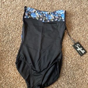 Suffolk Dance leotard size small NWT